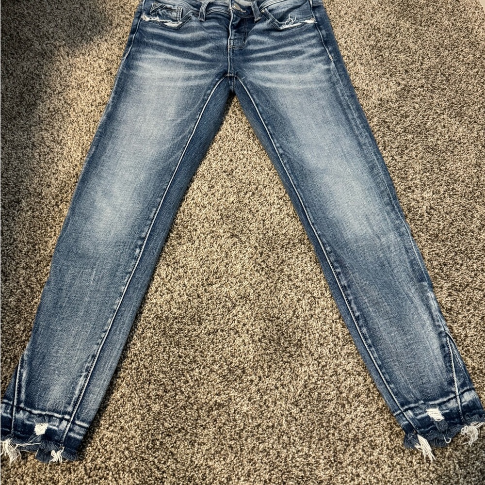 Buckle Black #53 Distressed Ankle Jeans